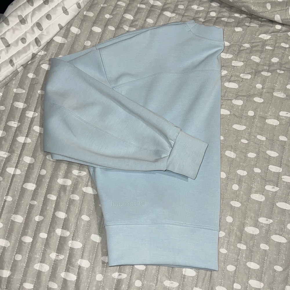 lululemon softstreme crewneck!